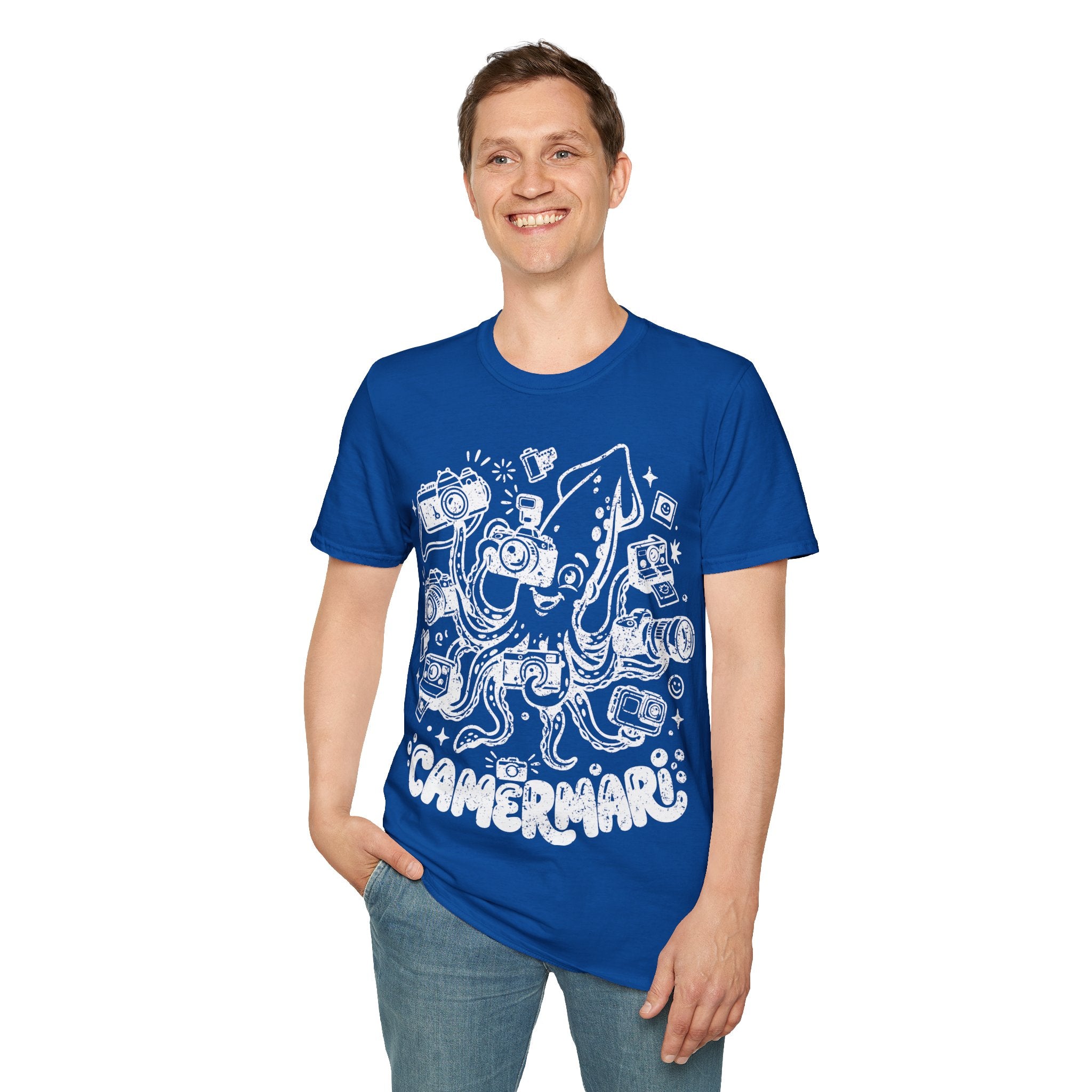 ‘Camerami’ DISTRESSED VERSION Fun Squid Calamari/Cameras T-Shirt — Photography Lover Tee