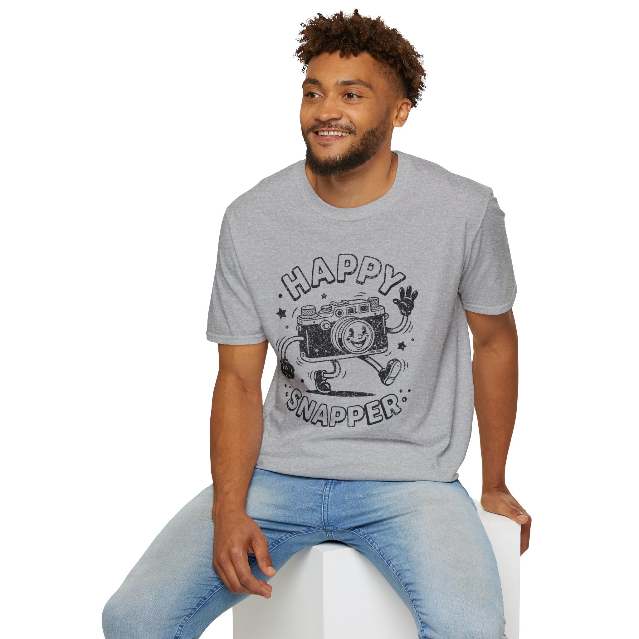Happy Snapper DISTRESSED VERSION fun 1930’s art style camera graphic T-Shirt — Photography Lover Tee