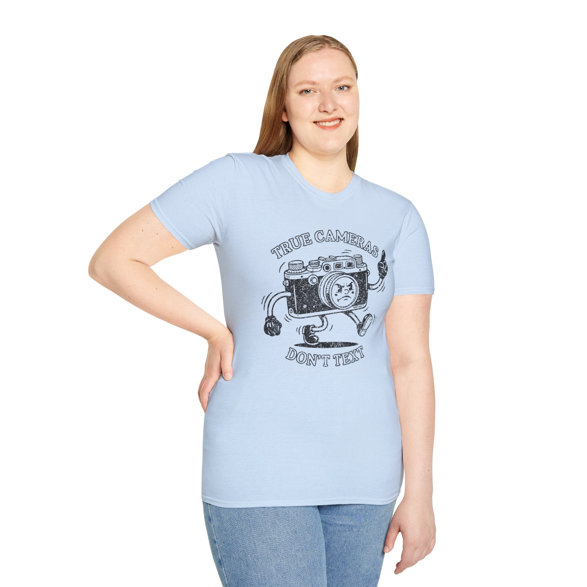 DISTRESSED VERSION ‘True Cameras Don’t Text’ put your phone away with this funny T-Shirt — Photography Lover Tee