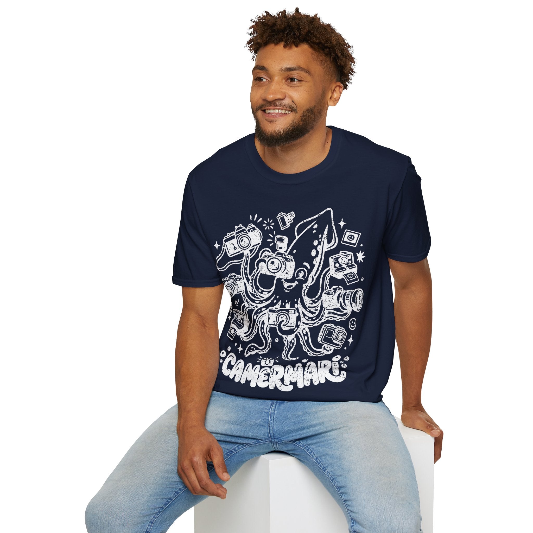 ‘Camerami’ DISTRESSED VERSION Fun Squid Calamari/Cameras T-Shirt — Photography Lover Tee