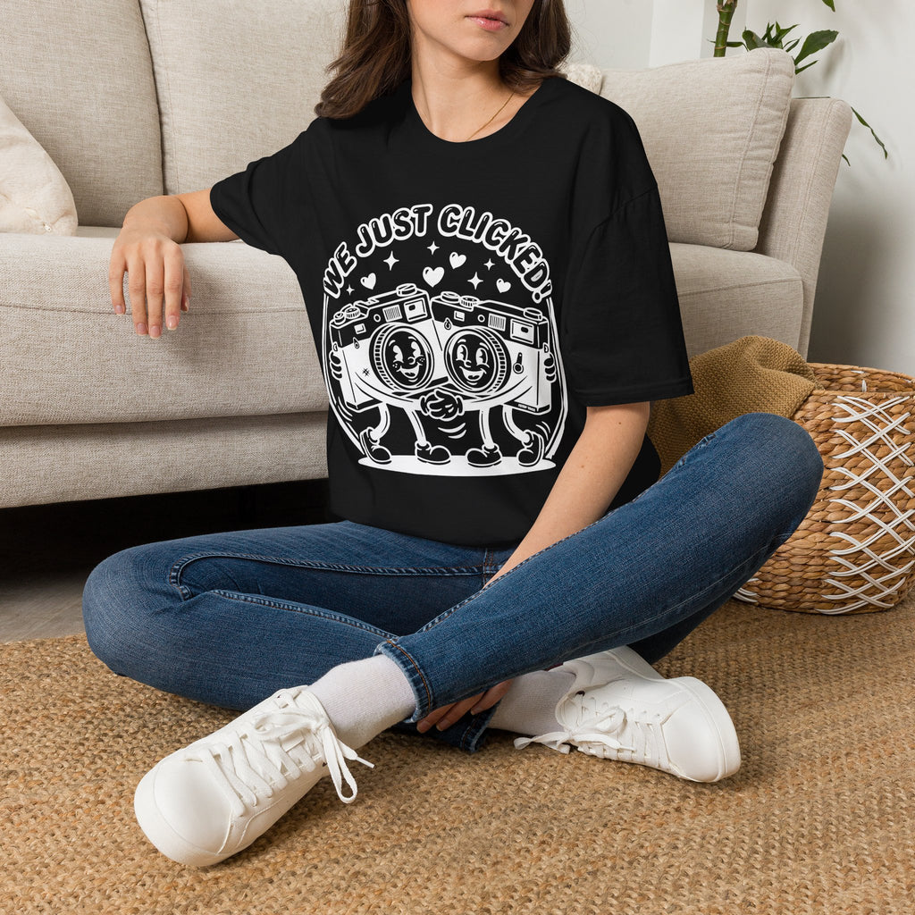 ‘We Just Clicked!’ camera besties forever fun 1930’s art style camera graphic T-Shirt — Photography Lover Tee