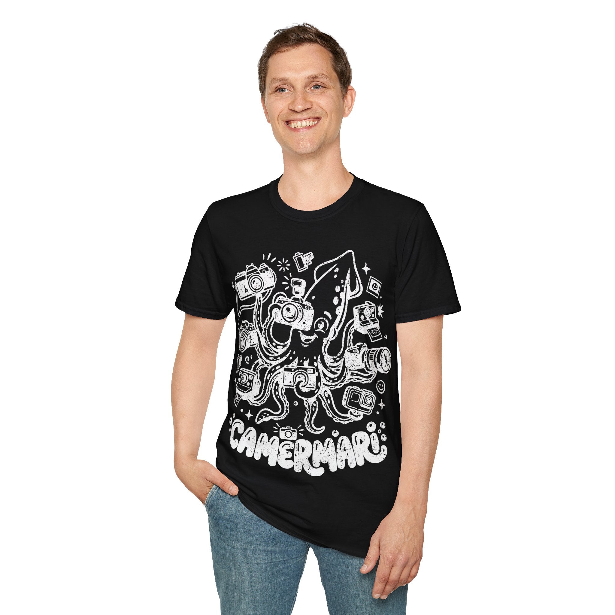 ‘Camerami’ DISTRESSED VERSION Fun Squid Calamari/Cameras T-Shirt — Photography Lover Tee