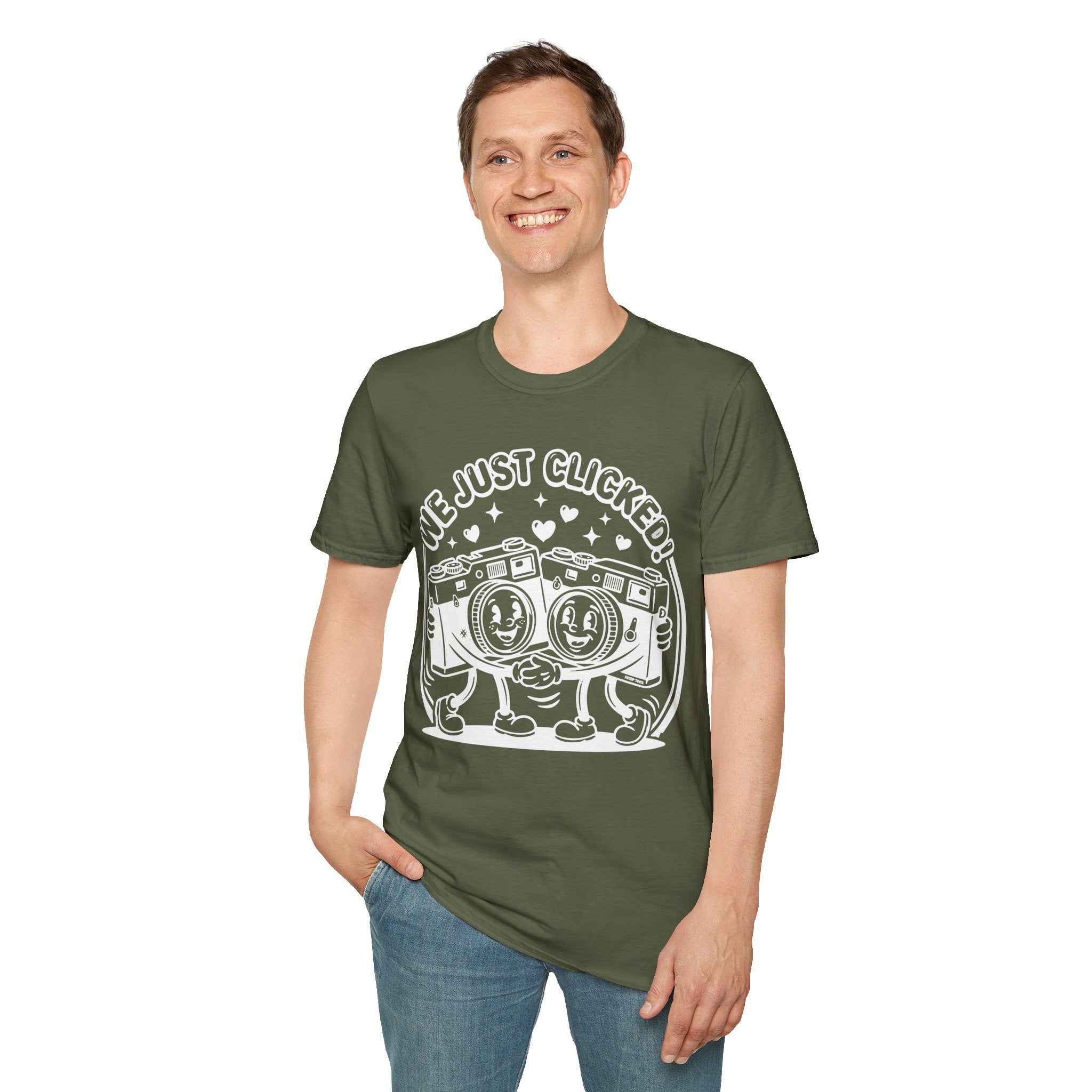 ‘We Just Clicked!’ camera besties forever fun 1930’s art style camera graphic T-Shirt — Photography Lover Tee