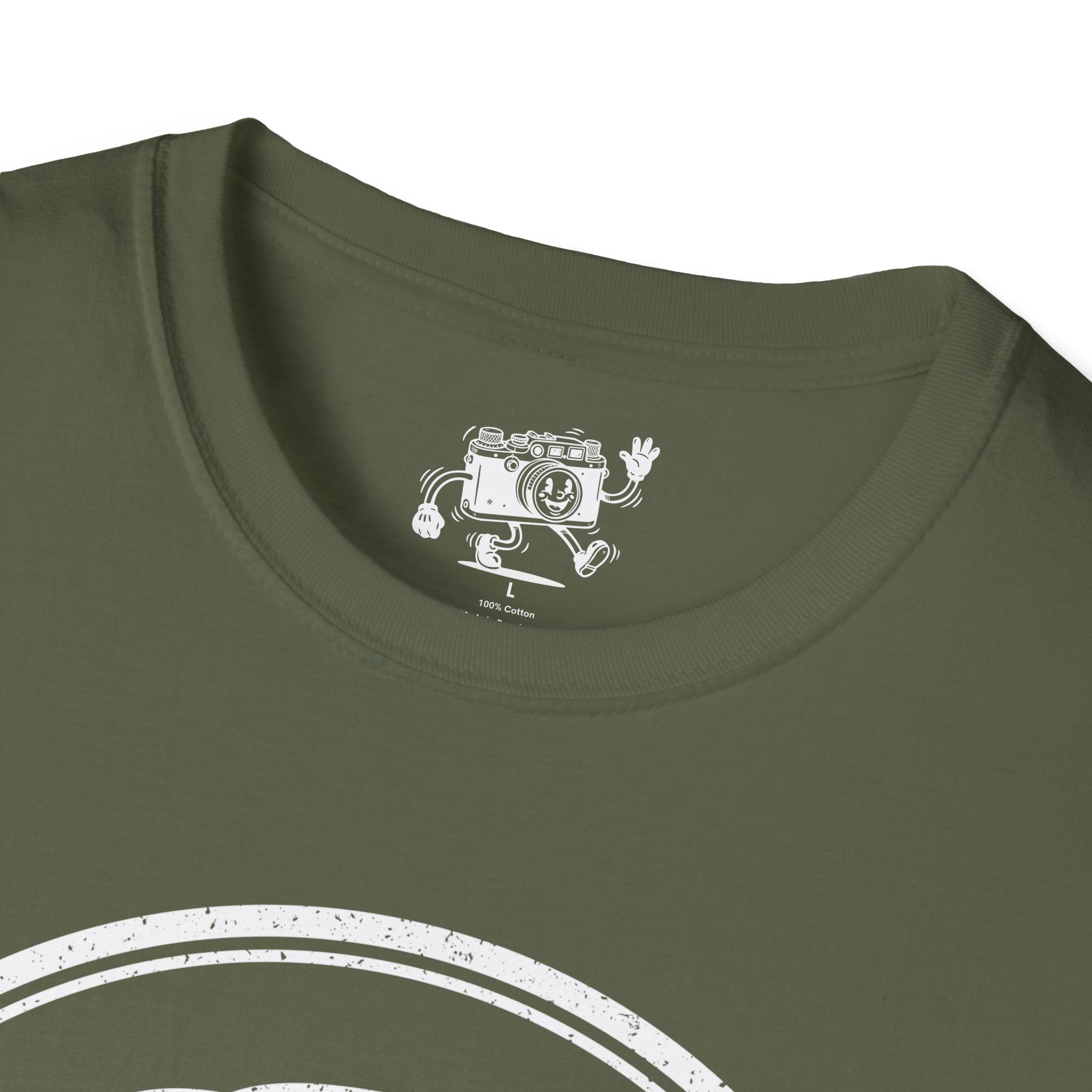 ‘Focused’ DISTRESSED VERSION show your determination with this funny lens T-Shirt — Photography Lover Tee