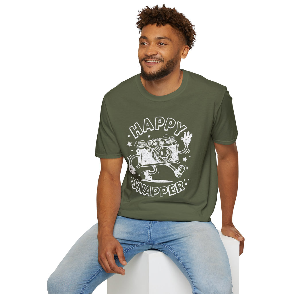 Happy Snapper DISTRESSED VERSION fun 1930’s art style camera graphic T-Shirt — Photography Lover Tee