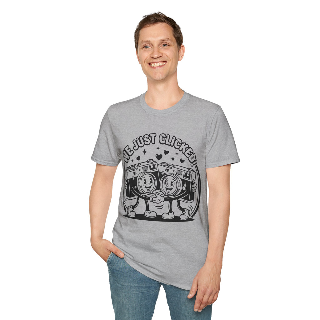 ‘We Just Clicked!’ camera besties forever fun 1930’s art style camera graphic T-Shirt — Photography Lover Tee