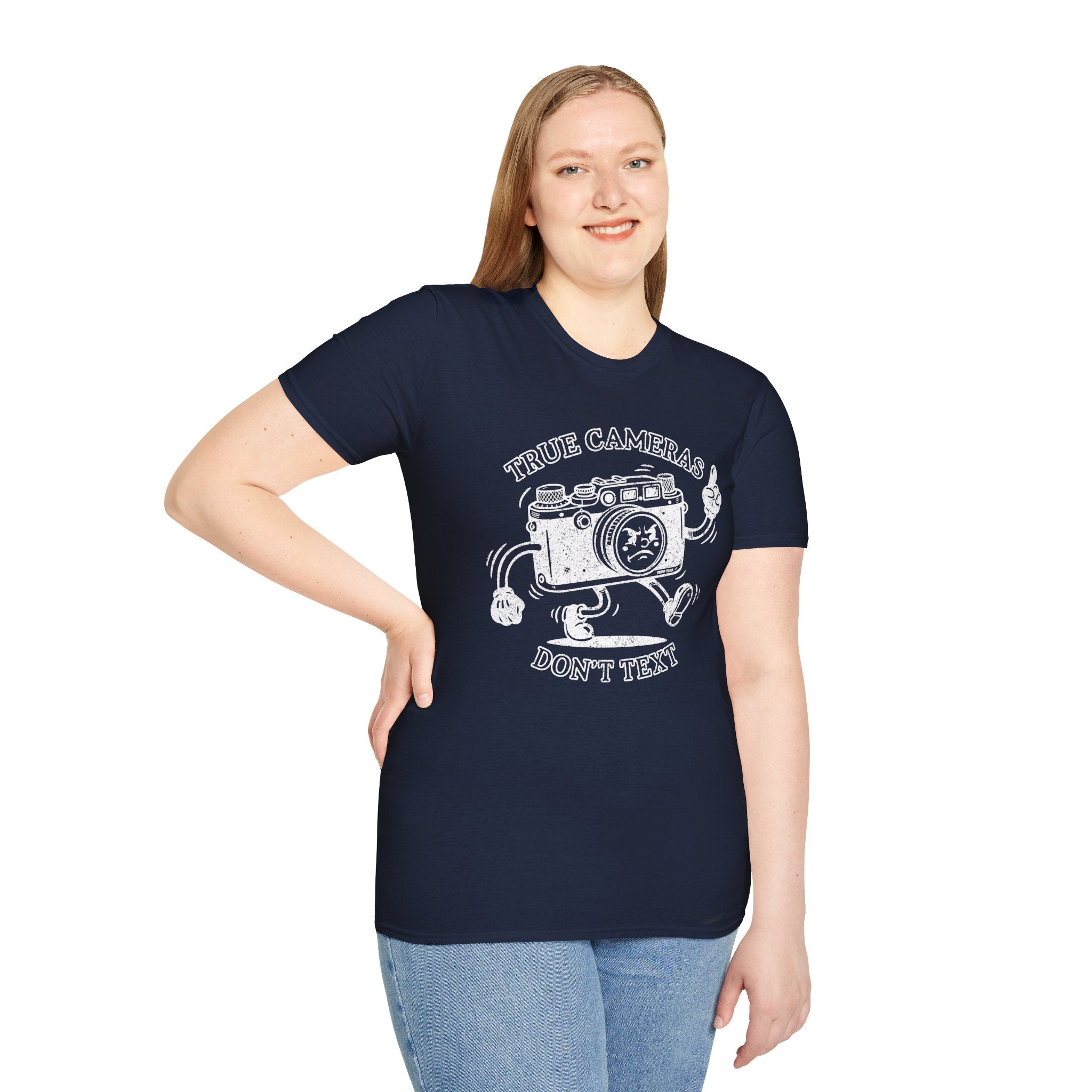 DISTRESSED VERSION ‘True Cameras Don’t Text’ put your phone away with this funny T-Shirt — Photography Lover Tee