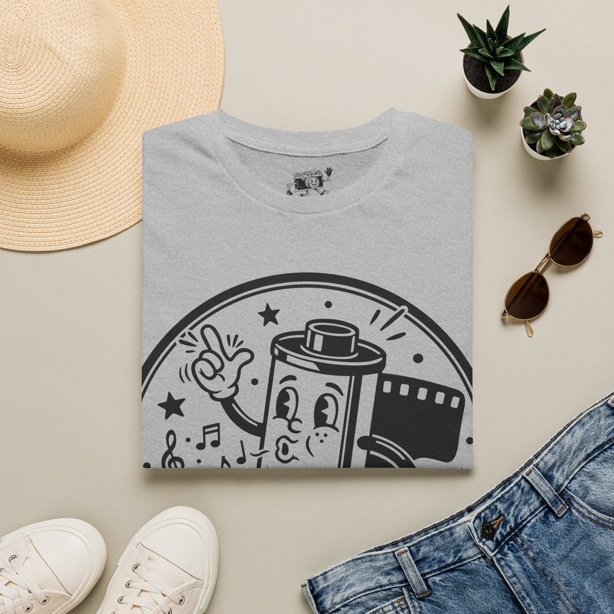 ‘On a Roll’ Funny Camera 35mm FilmT-Shirt — Photography Lover Tee