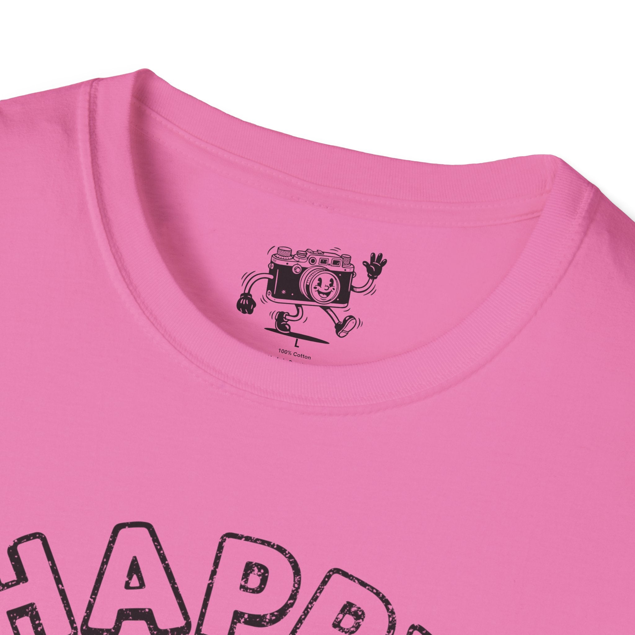 Happy Snapper DISTRESSED VERSION fun 1930’s art style camera graphic T-Shirt — Photography Lover Tee