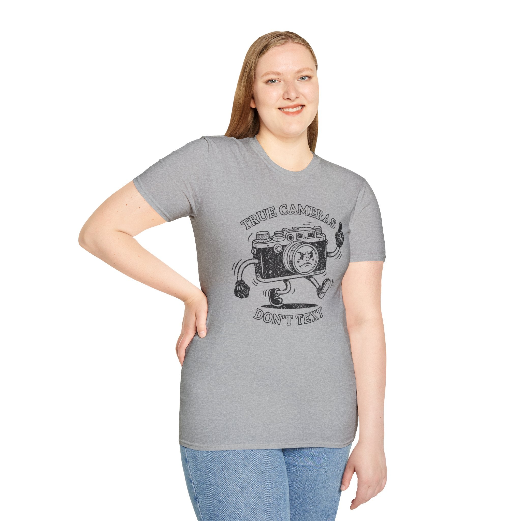 DISTRESSED VERSION ‘True Cameras Don’t Text’ put your phone away with this funny T-Shirt — Photography Lover Tee