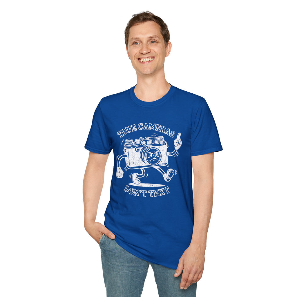 DISTRESSED VERSION ‘True Cameras Don’t Text’ put your phone away with this funny T-Shirt — Photography Lover Tee