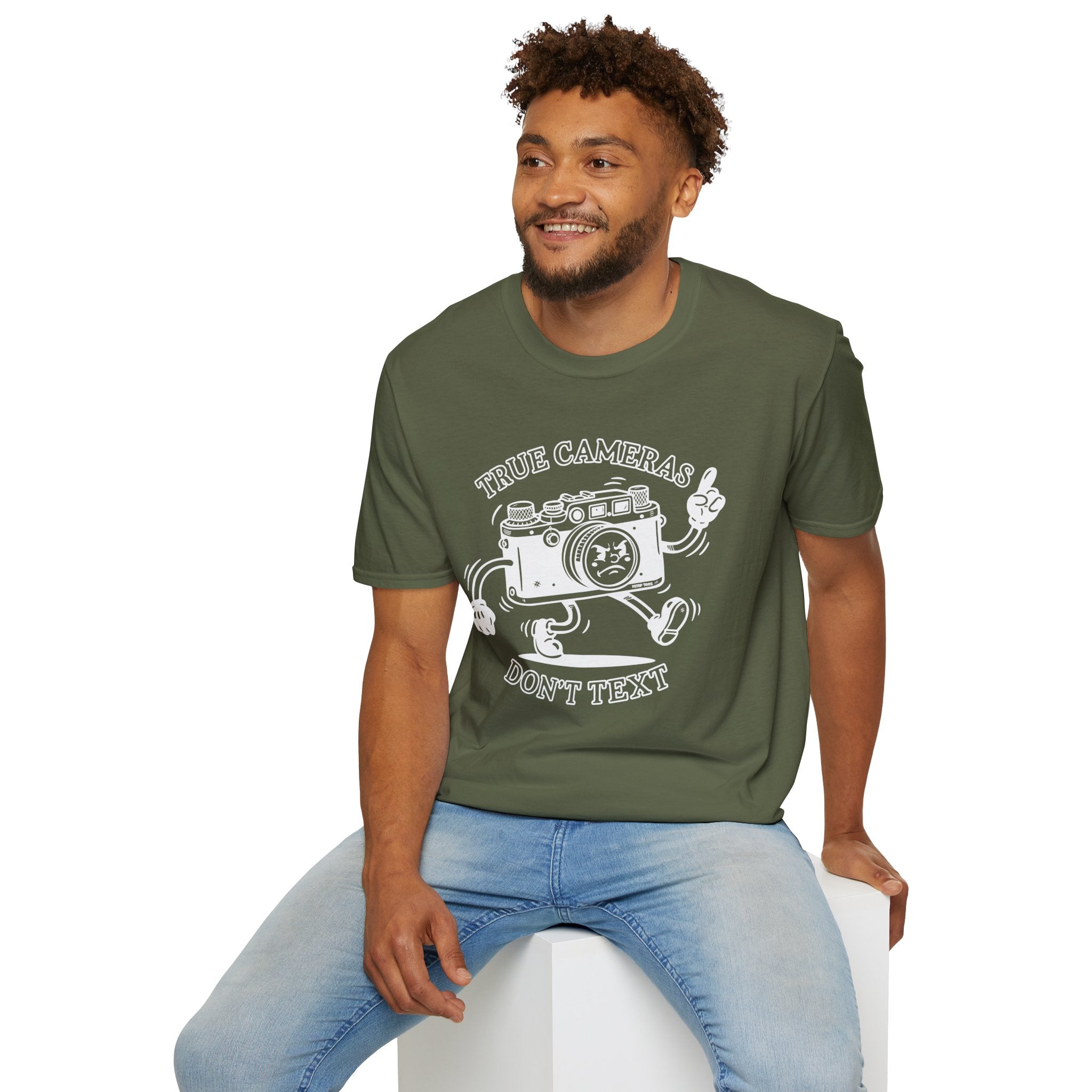 ‘True Cameras Don’t Text’ put your phone away with this funny T-Shirt — Photography Lover Tee