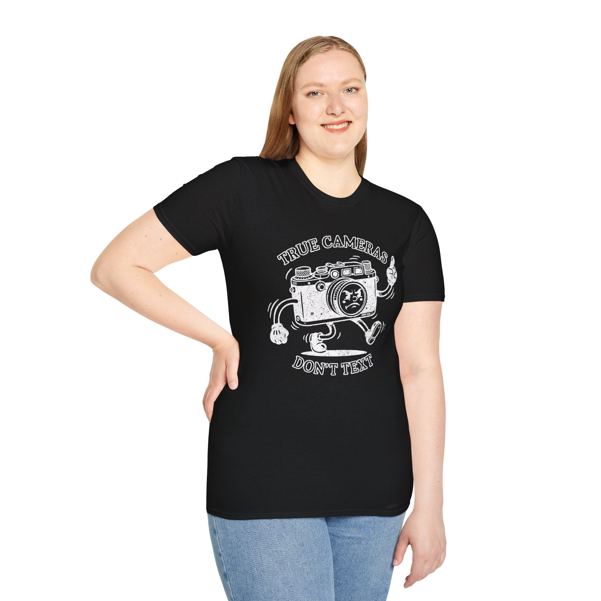 DISTRESSED VERSION ‘True Cameras Don’t Text’ put your phone away with this funny T-Shirt — Photography Lover Tee