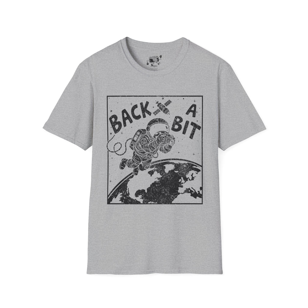 DISTRESSED VERSION ‘Back a Bit’ wide angle lens at the ready with this funny T-Shirt — Photography Lover Tee
