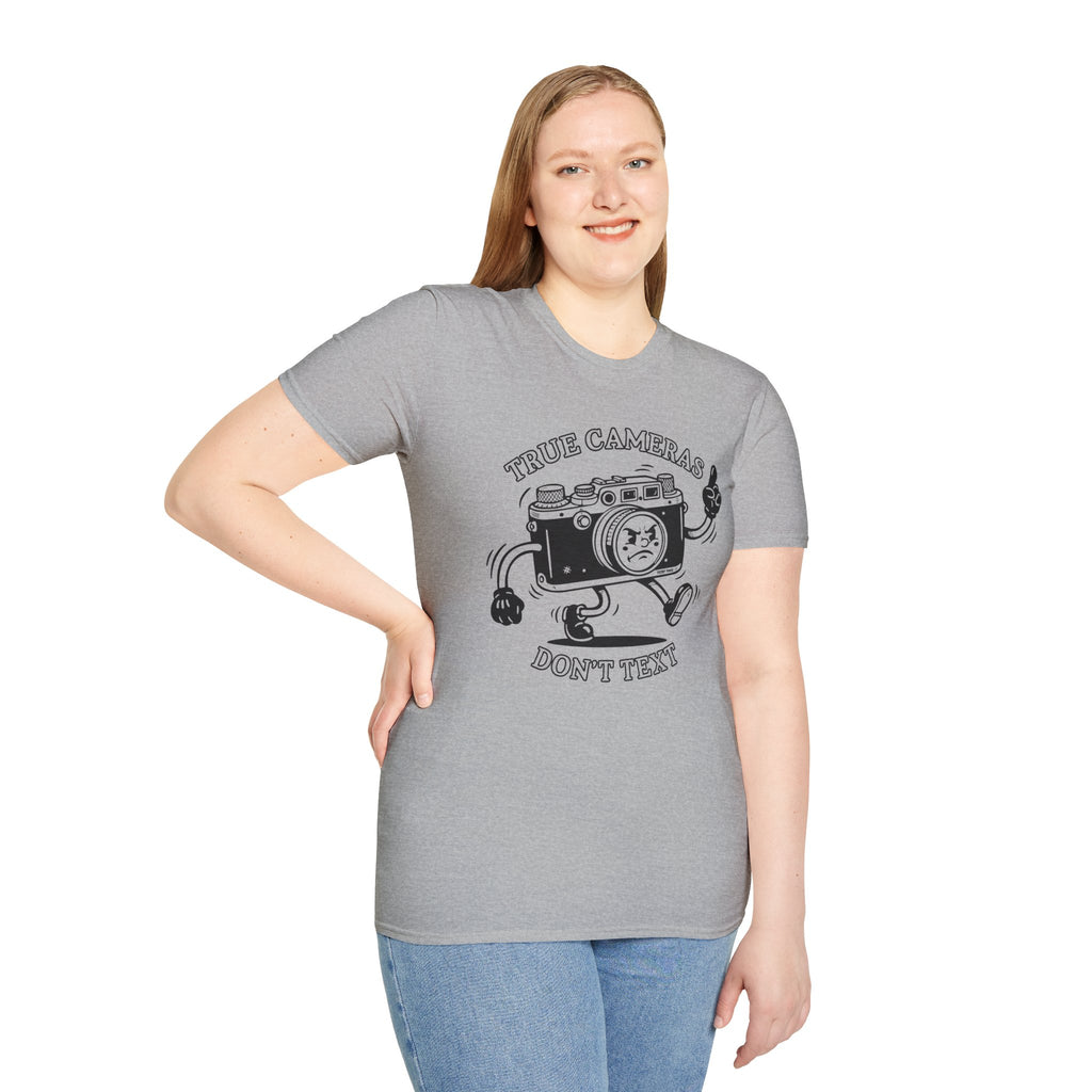 ‘True Cameras Don’t Text’ put your phone away with this funny T-Shirt — Photography Lover Tee