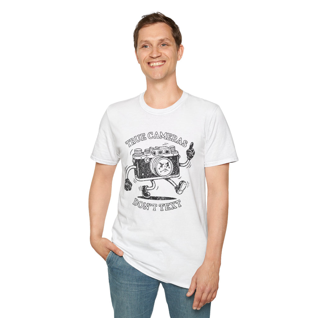 DISTRESSED VERSION ‘True Cameras Don’t Text’ put your phone away with this funny T-Shirt — Photography Lover Tee