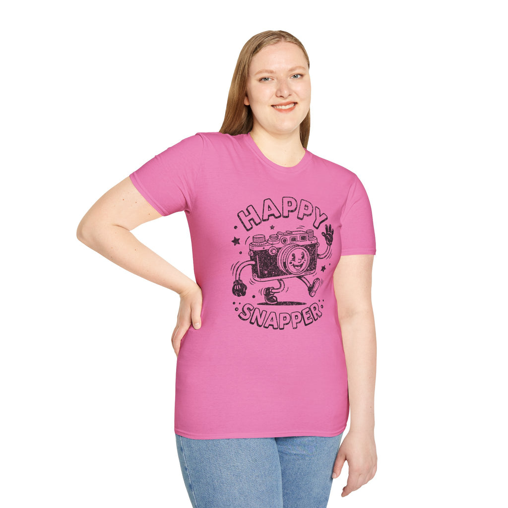 Happy Snapper DISTRESSED VERSION fun 1930’s art style camera graphic T-Shirt — Photography Lover Tee