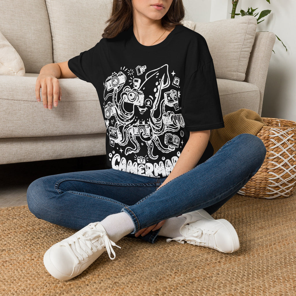 ‘Camerami’ DISTRESSED VERSION Fun Squid Calamari/Cameras T-Shirt — Photography Lover Tee