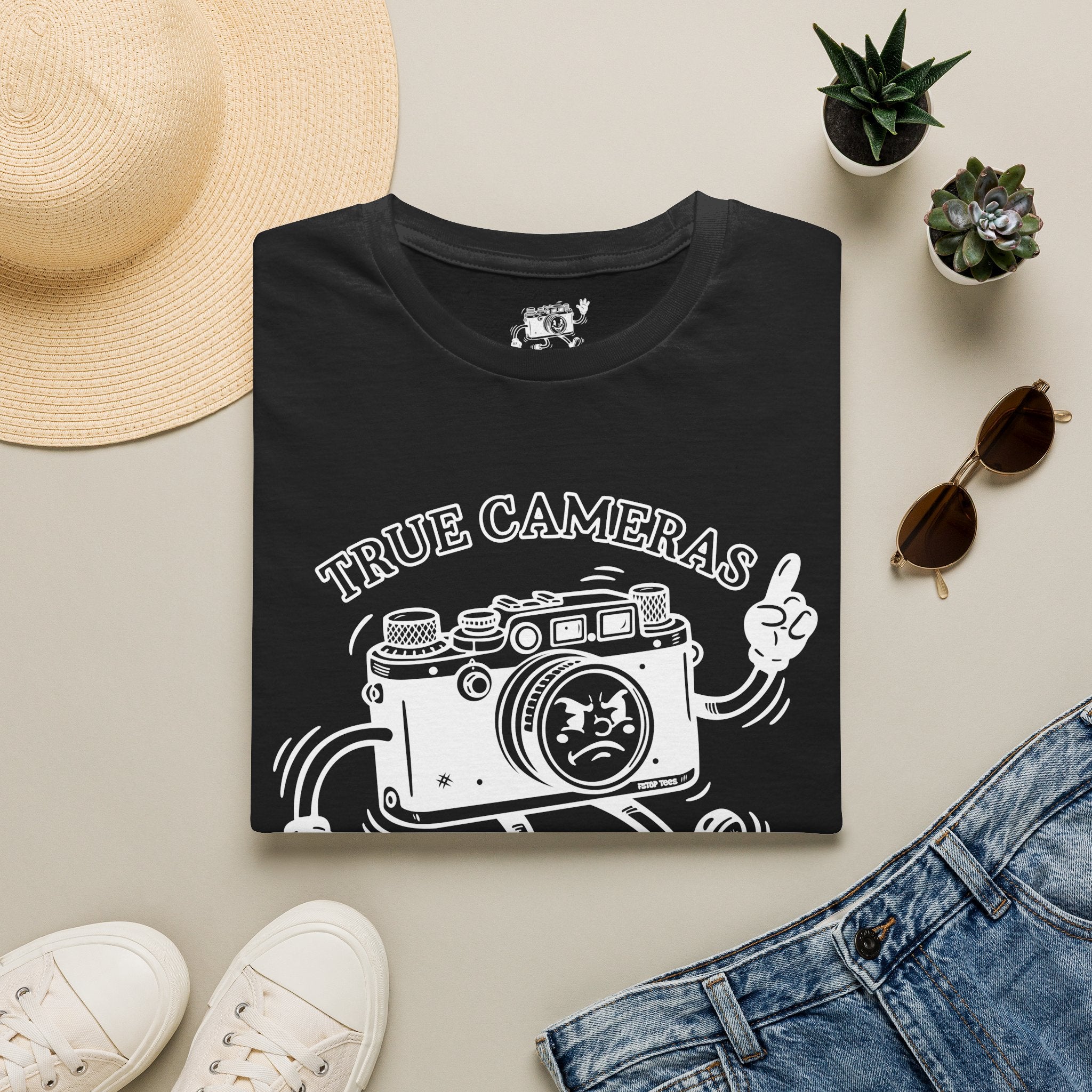 ‘True Cameras Don’t Text’ put your phone away with this funny T-Shirt — Photography Lover Tee